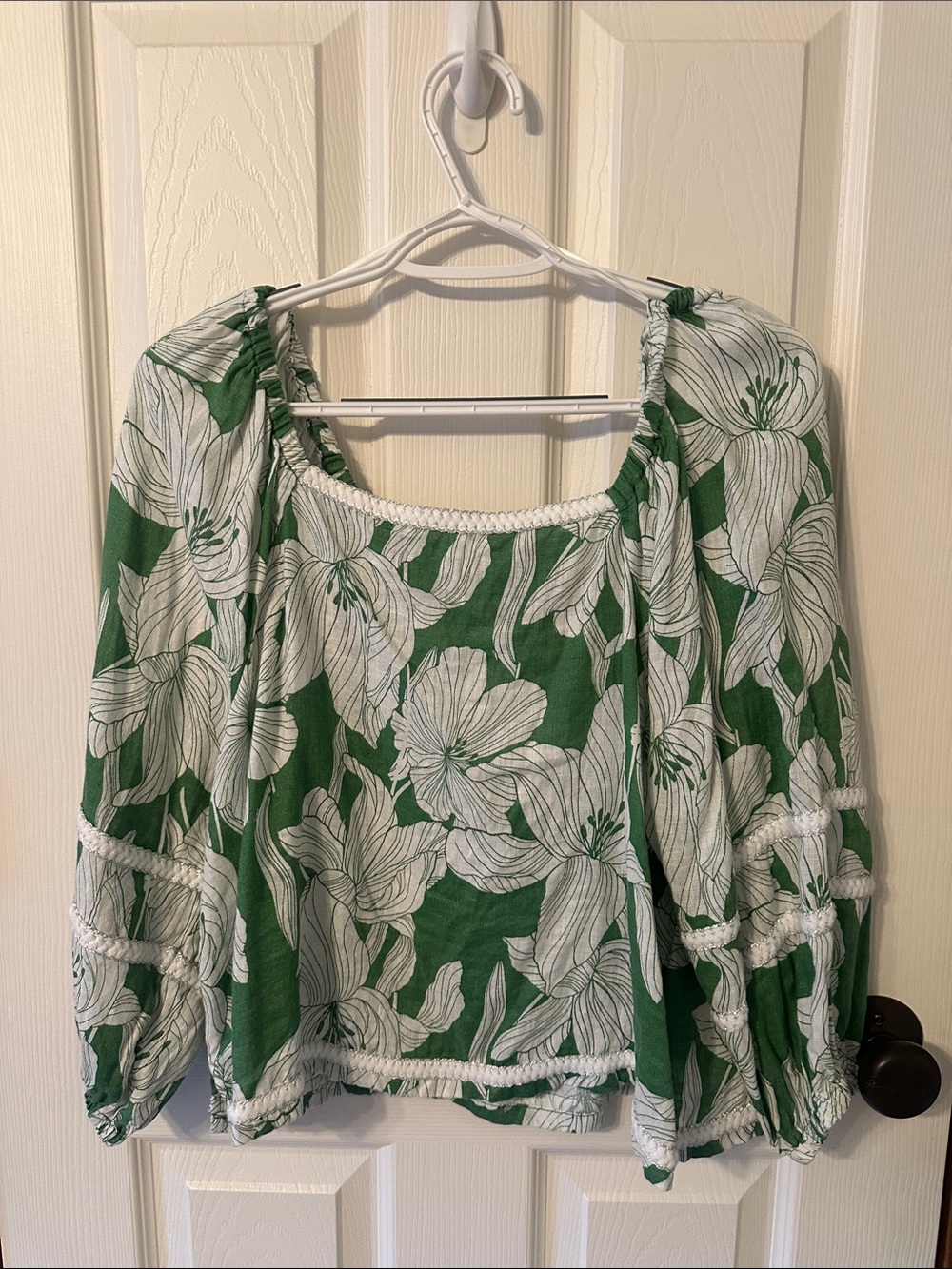 Tahari Green and White Floral Peasant Blouse